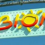 Cozy Flat Next To The Sea In Bibione-beahost * Bibione