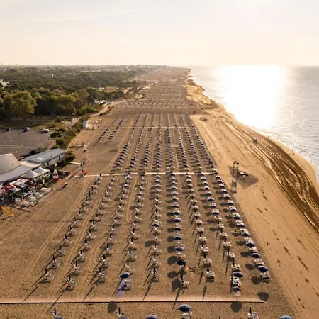 Cozy Flat Next To The Sea In Bibione-beahost Appartement