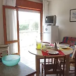 Cozy Flat Next To The Sea In Bibione-beahost Апартаменты *