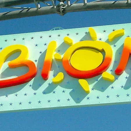 Cozy Flat Next To The Sea In Bibione-beahost * Бібіоне