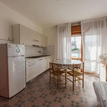 Cozy Flat Next To The Sea In Bibione-beahost * Бибионе