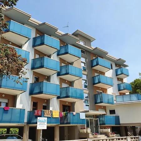 Cozy Flat Next To The Sea In Bibione-beahost شقة