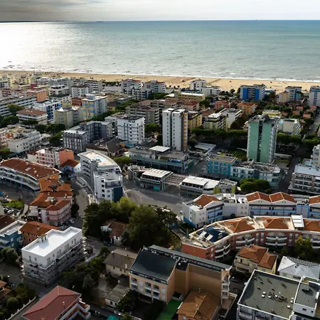 Cozy Flat Next To The Sea In Bibione-beahost * بيبيوني